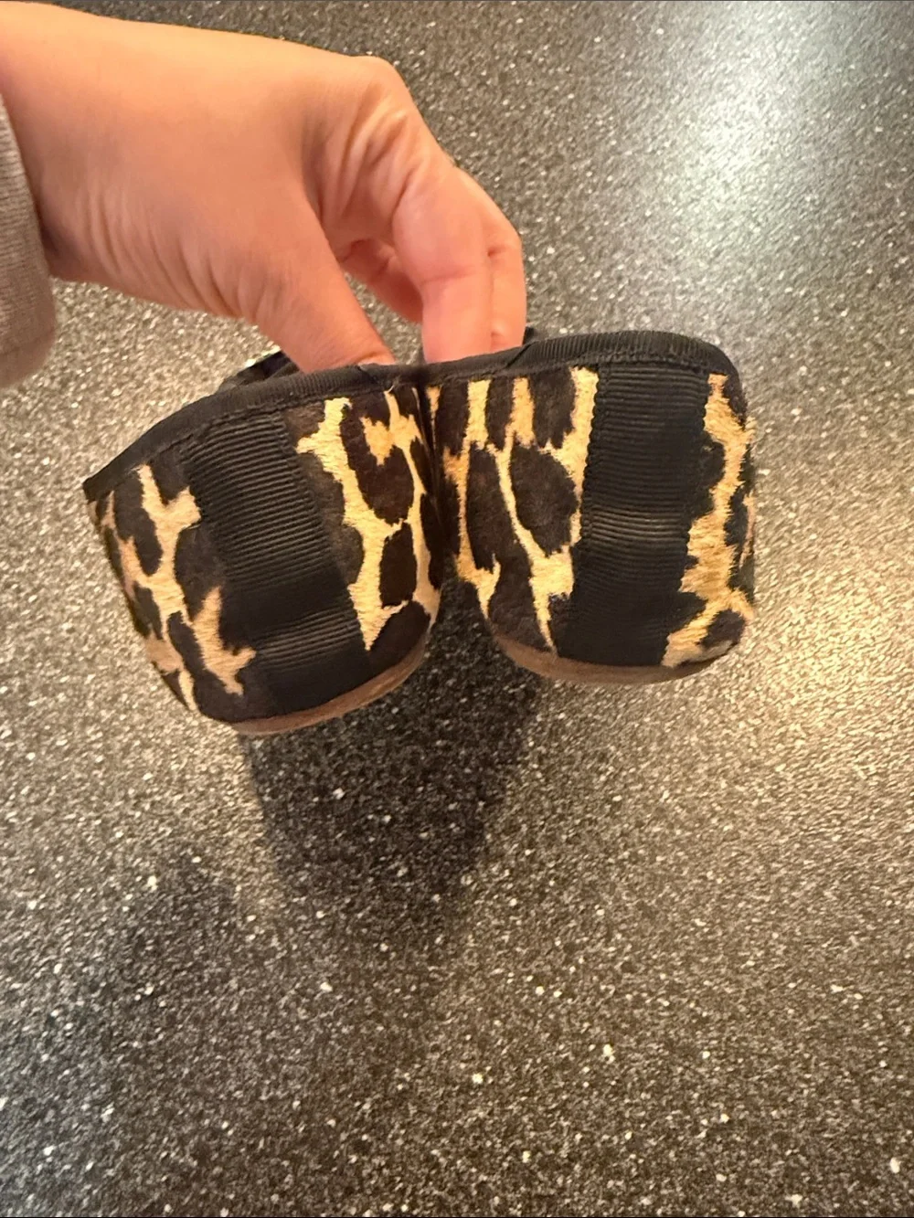 Women’s kate spade Leopard-Print Ballet Flats with Black Bow and Logo - size 7.5